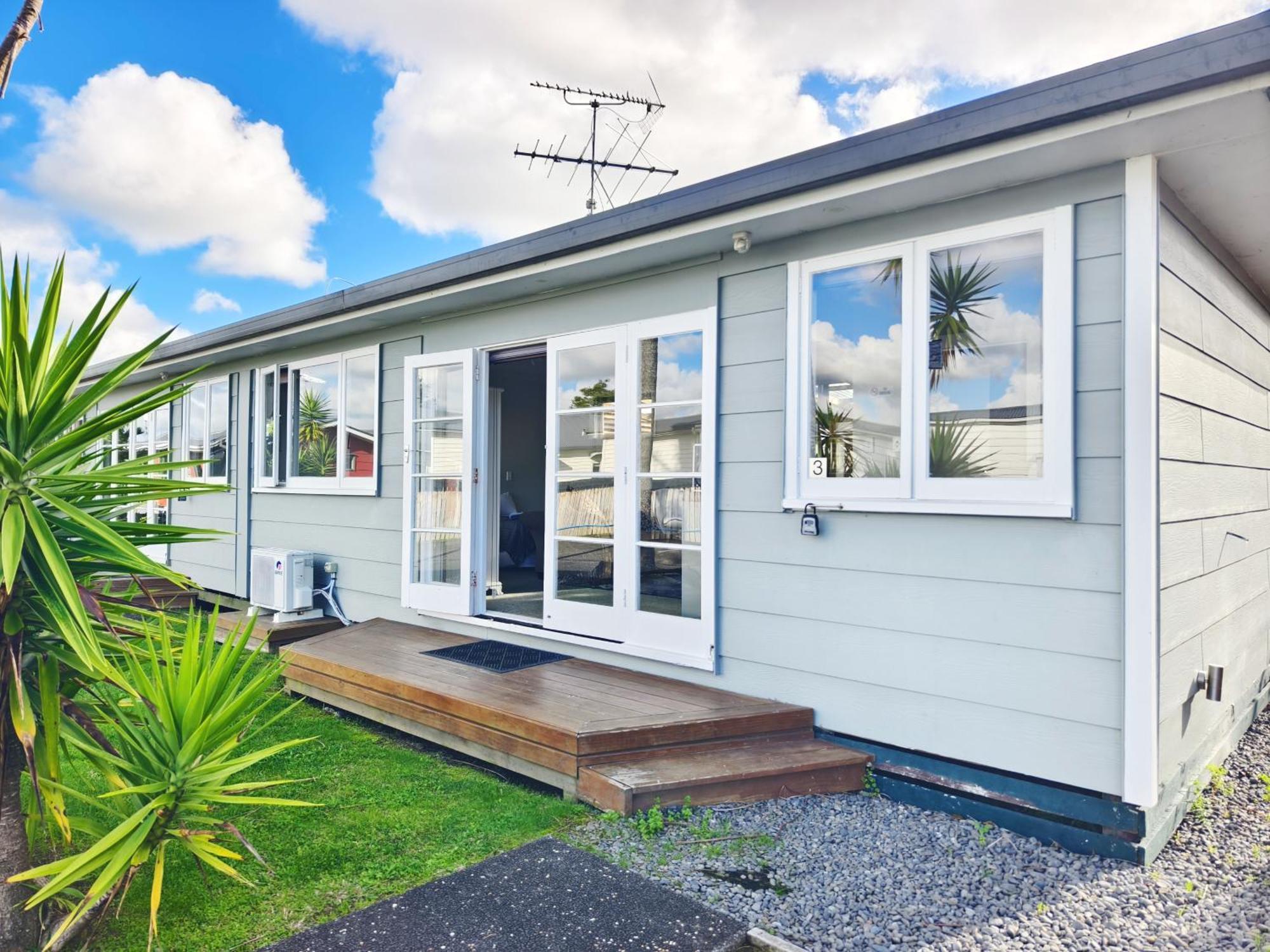 Parakai Geothermal Motel Exterior photo